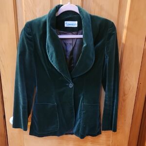 Elegant Green Velvet Women's Blazer